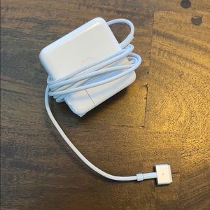 Apple Laptop Charger